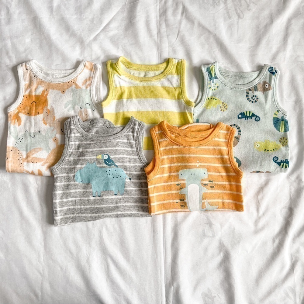 Set of 5 Carter’s Sleeveless Beach Themed Onesies in Size 3 Months